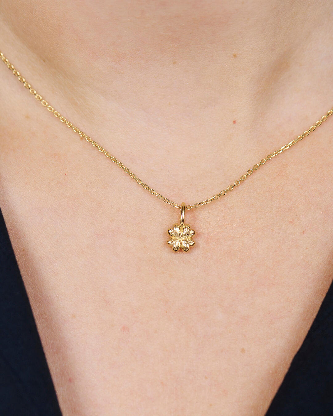 Serene Clover halskæde - forgyldt